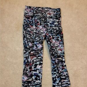 Lululemon break free crop 17” nulux size 6